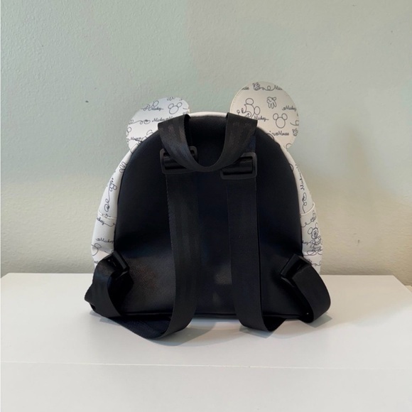 Bioworld Disney Mickey Mouse Backpack - Picture 4 of 4